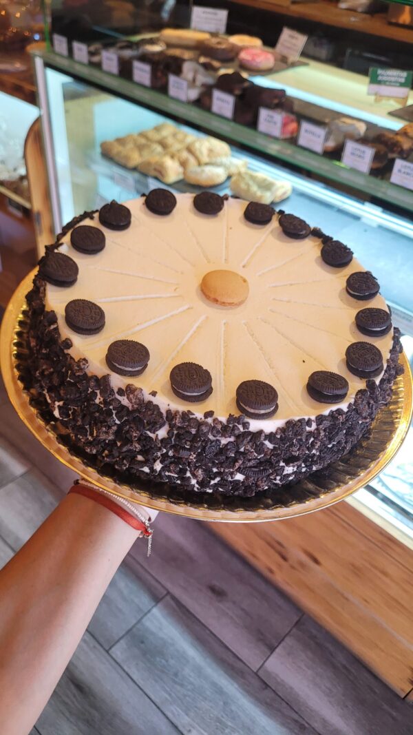 Tarta rainbow Oreo